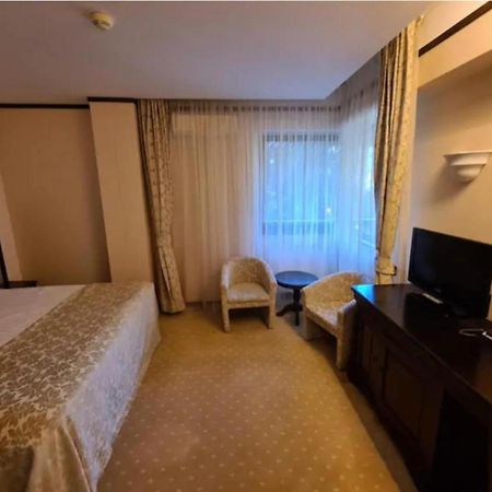 Alpin Aparthotel 2302 Poiana Brasov Bagian luar foto