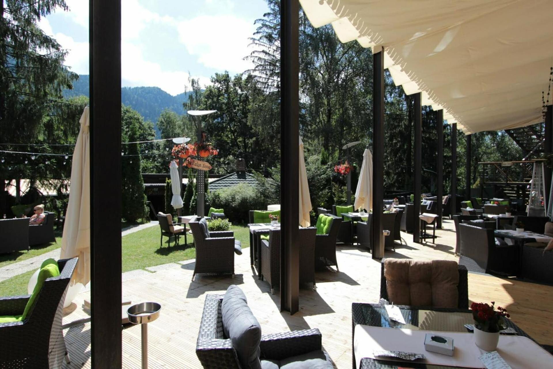 Alpin Aparthotel 2302 Poiana Brasov Bagian luar foto
