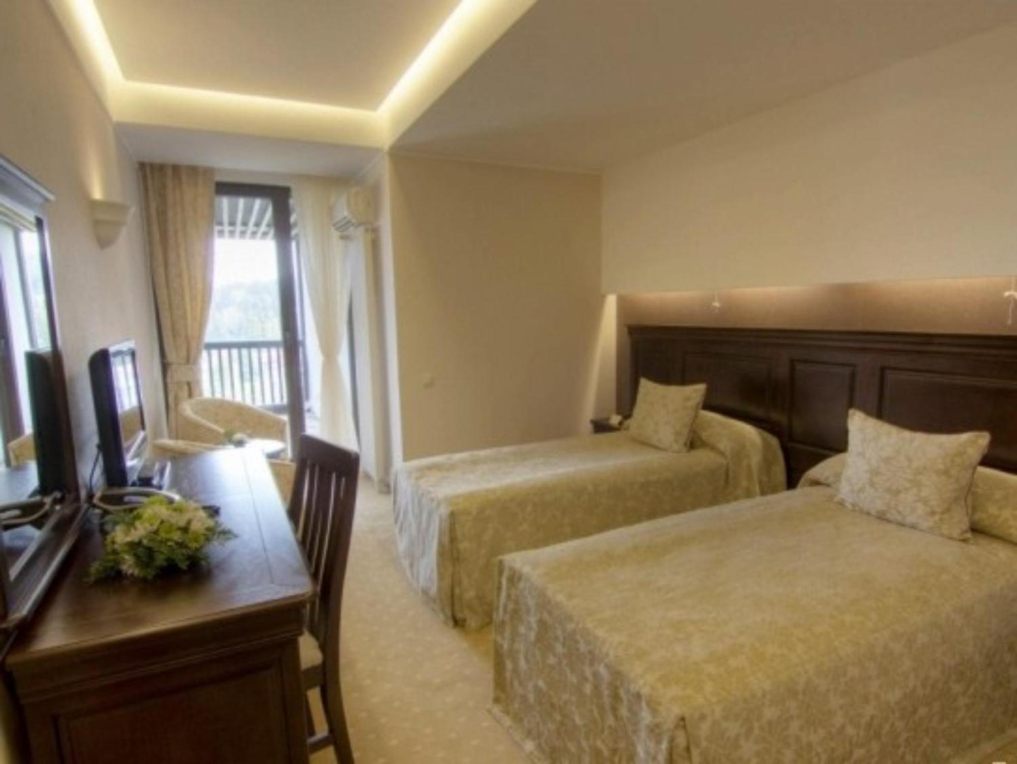 Alpin Aparthotel 2302 Poiana Brasov Bagian luar foto