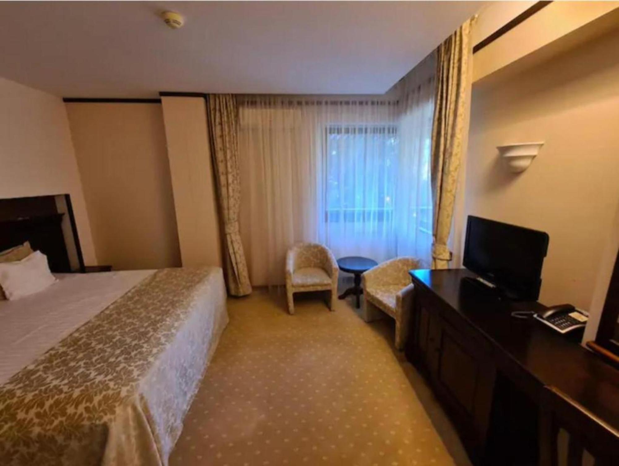 Alpin Aparthotel 2302 Poiana Brasov Bagian luar foto